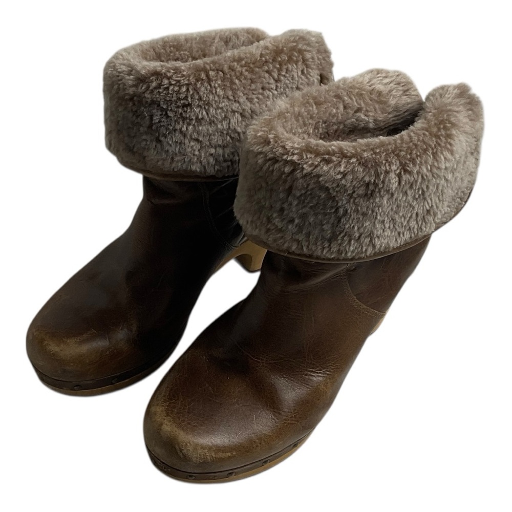 Ugg Lynnea Short Boots Cuff Clog Distressed Size 8